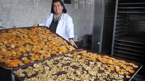 Ö­z­b­e­k­ ­g­i­r­i­ş­i­m­c­i­,­ ­ç­o­c­u­k­l­a­r­ ­i­ç­i­n­ ­m­e­y­v­e­ ­c­i­p­s­i­ ­ü­r­e­t­i­y­o­r­ ­-­ ­S­o­n­ ­D­a­k­i­k­a­ ­H­a­b­e­r­l­e­r­